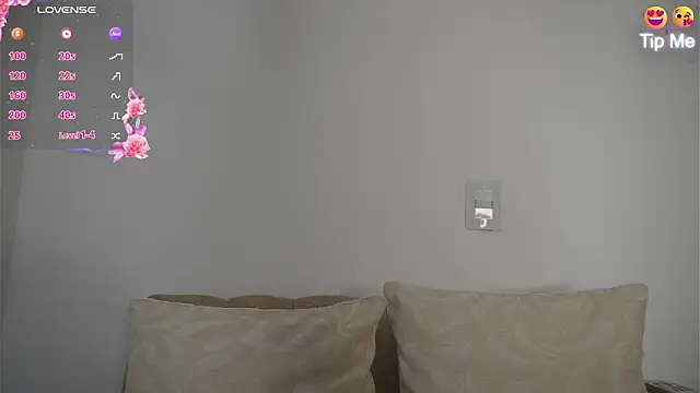 Roxybeautyy online show from 03-24-26, 09:31