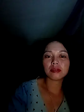 Snapshot of Sophia-pusy chatting on 10-08-25, 11:30 Sophia-pusy online show from 10-08-25, 11:30
