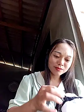 Snapshot of Sophia-pusy chatting on 10-13-25, 01:05 Sophia-pusy online show from 10-13-25, 01:05