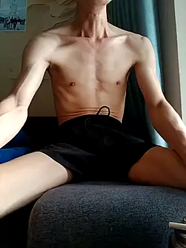 Snapshot of boyhi199x chatting on 10-13-25, 01:16 boyhi199x online show from 10-13-25, 01:16