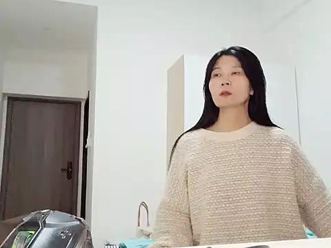 Snapshot of sun1314156 chatting on 10-21-25, 11:33 sun1314156 online show from 10-21-25, 11:33