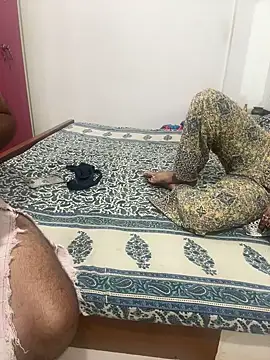 jully-jully online show from 10-10-25, 04:33