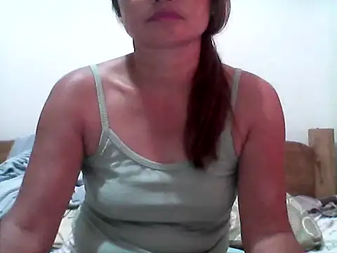 nathalie0045 online show from 11-26-25, 10:33