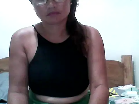 nathalie0045 online show from 12-03-25, 10:08