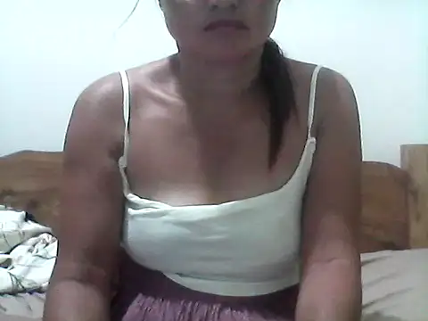 nathalie0045 online show from 02-15-26, 10:03