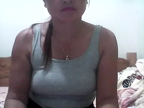 nathalie0045 online show from 04-04-26, 09:51