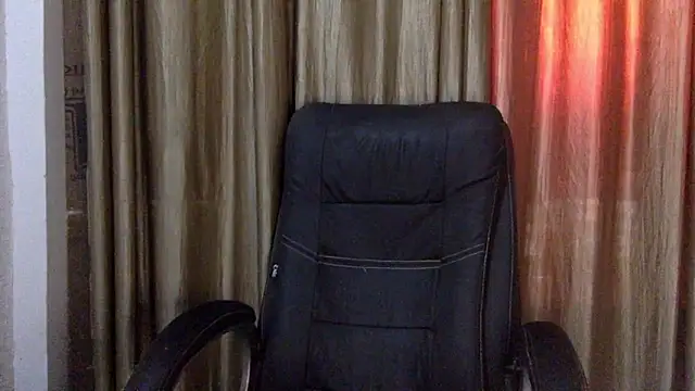 Snapshot of _Vanila chatting on 09-22-25, 04:47 Vanila online show from 09-22-25, 04:47