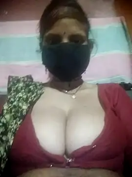 Snapshot of Jyoti_chauhan chatting on 09-08-25, 05:56 Jyoti chauhan online show from 09-08-25, 05:56