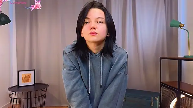 Snapshot of PamilaGrassle chatting on 09-30-25, 04:06 PamilaGrassle online show from 09-30-25, 04:06