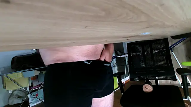 Snapshot of michaelm1983 chatting on 09-16-25, 07:42 michaelm1983 online show from 09-16-25, 07:42