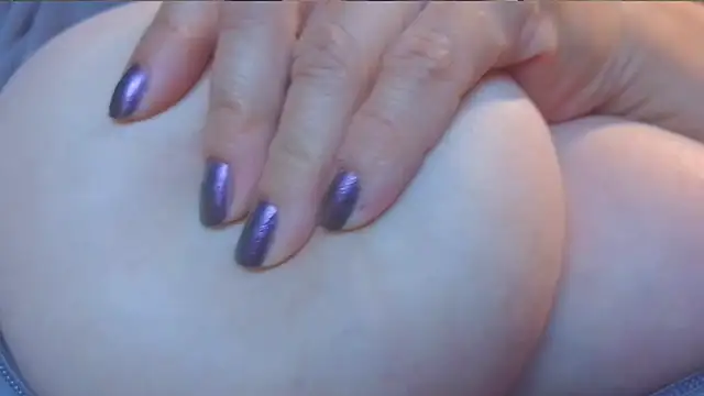 sharoldfox19 online show from 09-19-25, 08:16