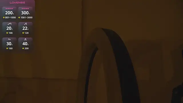 Snapshot of emma_morales_ chatting on 10-24-25, 12:08 emma morales online show from 10-24-25, 12:08