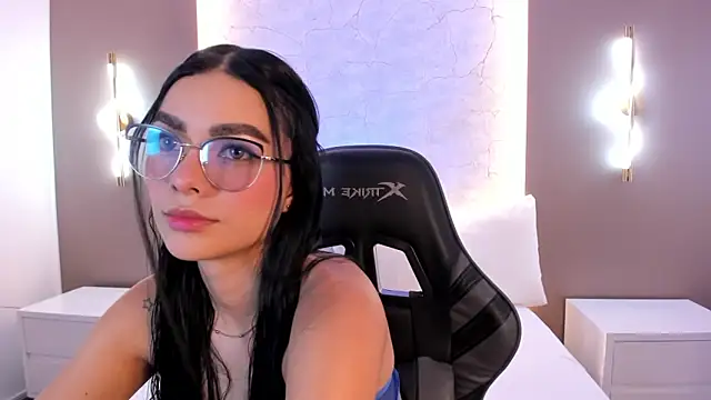 emily tolson online show from 12-22-25, 07:22