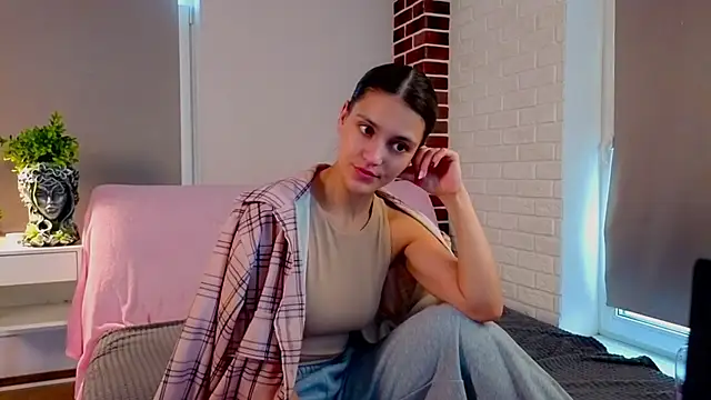 Snapshot of TrudyPastel chatting on 09-19-25, 07:21 TrudyPastel online show from 09-19-25, 07:21