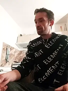 Snapshot of xxxxxcgbn chatting on 10-12-25, 07:57 xxxxxcgbn online show from 10-12-25, 07:57