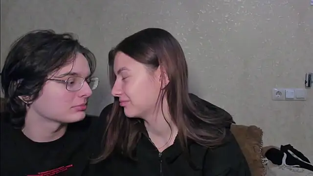 muuur fam online show from 12-18-25, 10:16