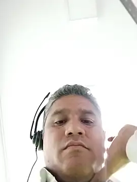 danigarci2307 online show from 04-10-26, 03:45