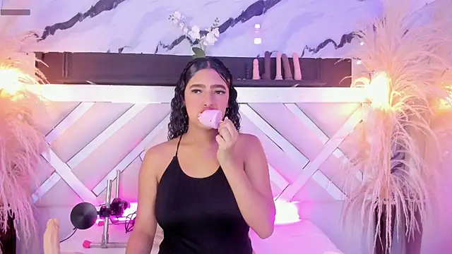 Zoe-Johnson  online show from 04-14-26, 09:43