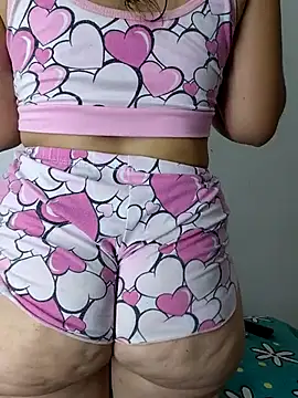 Snapshot of isabella_lovem chatting on 06-28-26, 11:44 isabella lovem online show from 06-28-26, 11:44