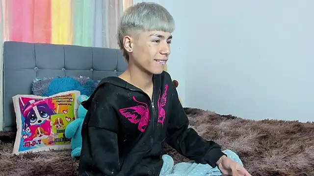 Snapshot of Playboy_Andersex chatting on 10-01-25, 07:42 Playboy Andersex online show from 10-01-25, 07:42