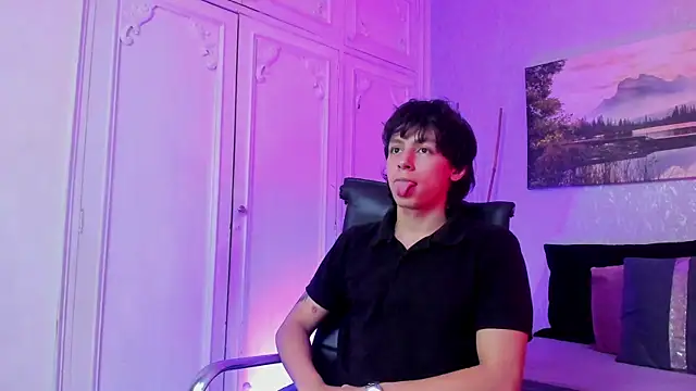 Tyler durten online show from 07-18-26, 03:11