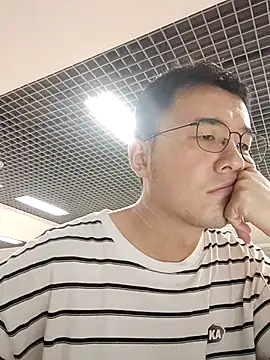 Snapshot of nnnnnan9527 chatting on 09-10-25, 02:22 nnnnnan9527 online show from 09-10-25, 02:22