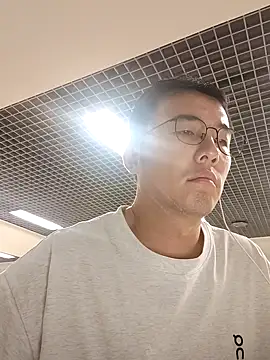 Snapshot of nnnnnan9527 chatting on 09-18-25, 02:02 nnnnnan9527 online show from 09-18-25, 02:02