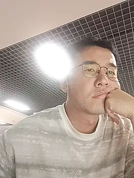 Snapshot of nnnnnan9527 chatting on 09-29-25, 07:02 nnnnnan9527 online show from 09-29-25, 07:02