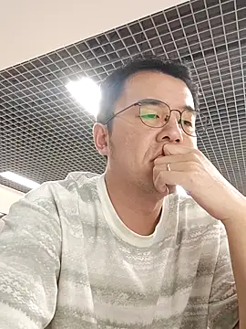 Snapshot of nnnnnan9527 chatting on 09-30-25, 07:02 nnnnnan9527 online show from 09-30-25, 07:02