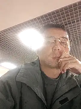 Snapshot of nnnnnan9527 chatting on 10-09-25, 02:31 nnnnnan9527 online show from 10-09-25, 02:31