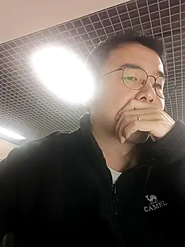 Snapshot of nnnnnan9527 chatting on 10-14-25, 03:18 nnnnnan9527 online show from 10-14-25, 03:18