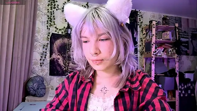 Snapshot of PropashchA chatting on 10-08-25, 07:33 PropashchA online show from 10-08-25, 07:33