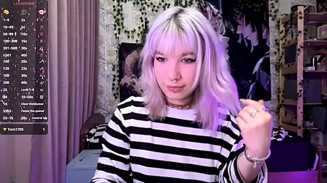 Snapshot of PropashchA chatting on 10-10-25, 07:13 PropashchA online show from 10-10-25, 07:13