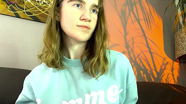 velina   online show from 09-25-25, 07:50