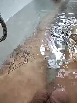 Snapshot of Ericketaurore chatting on 09-14-25, 02:16 Ericketaurore online show from 09-14-25, 02:16