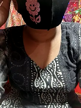 Snapshot of mou002@xh chatting on 09-12-25, 05:18 mou002xh online show from 09-12-25, 05:18