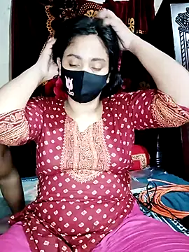 Snapshot of mou002@xh chatting on 10-05-25, 05:11 mou002xh online show from 10-05-25, 05:11