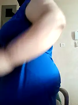 Snapshot of sexy_love997 chatting on 10-13-25, 04:29 sexy love997 online show from 10-13-25, 04:29