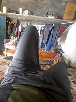 Snapshot of choot_paglu chatting on 10-25-25, 05:37 choot paglu online show from 10-25-25, 05:37