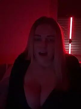 ItsLxsa online show from 04-11-26, 08:35