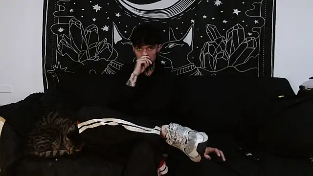 Snapshot of cyb3r_david chatting on 11-09-25, 01:59 cyb3r david online show from 11-09-25, 01:59