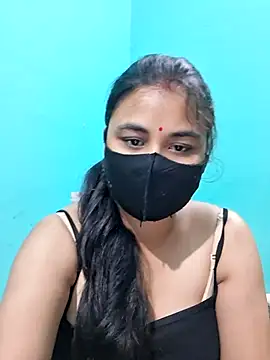 Snapshot of DivyaBhabhi69@xh chatting on 06-11-26, 05:33 DivyaBhabhi69xh online show from 06-11-26, 05:33