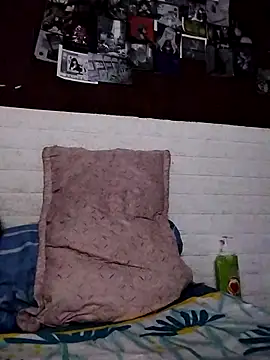 emmii cute online show from 10-21-25, 12:50