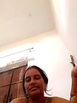 Suhani hot12 online show from 10-04-25, 12:14