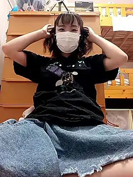 Snapshot of ririko_0721love chatting on 09-12-25, 04:01 ririko 0721love online show from 09-12-25, 04:01