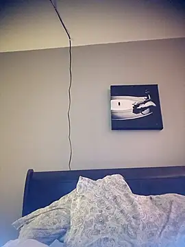 Snapshot of hornylatino702 chatting on 02-13-26, 02:13 hornylatino702 online show from 02-13-26, 02:13