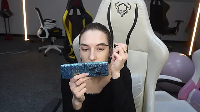 Snapshot of _Lili_054 chatting on 10-04-25, 10:24  Lili 054 online show from 10-04-25, 10:24