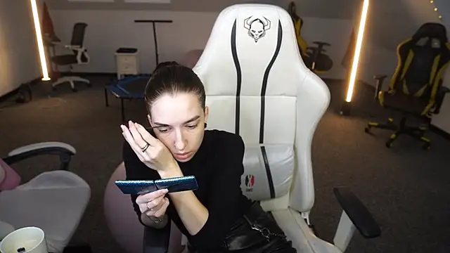 Snapshot of _Lili_054 chatting on 10-09-25, 10:24  Lili 054 online show from 10-09-25, 10:24