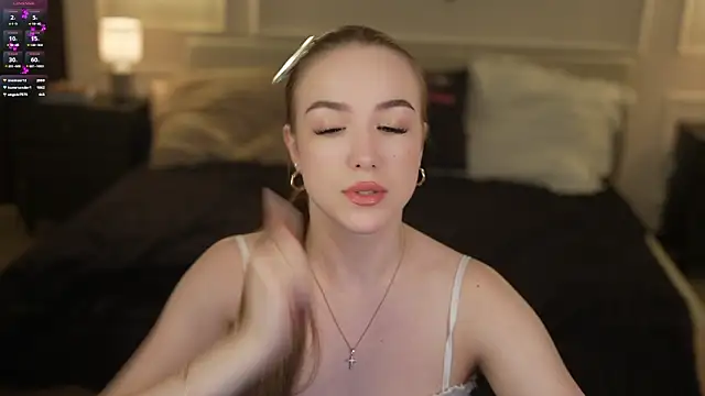 Ella 054 online show from 03-17-26, 11:52