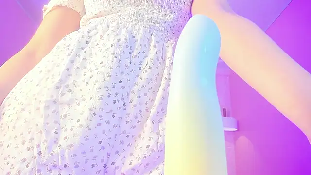 ela petit online show from 03-13-26, 07:42